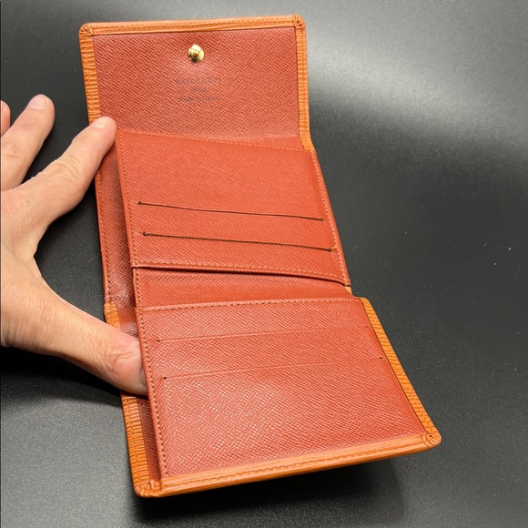 Louis Vuitton Epi Kenyan Fawn Bifold Wallet w/ Snap Coin Pocket – Vintage COA - Picture 5 of 13